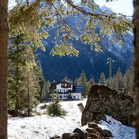 贾尼罗伯塔酒店 酒店