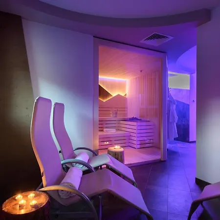 贾尼罗伯塔酒店 3*