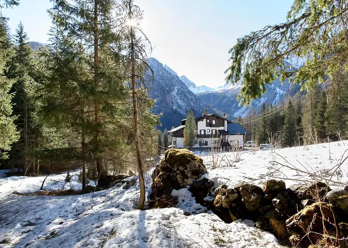 Hotel Garni Roberta 3*