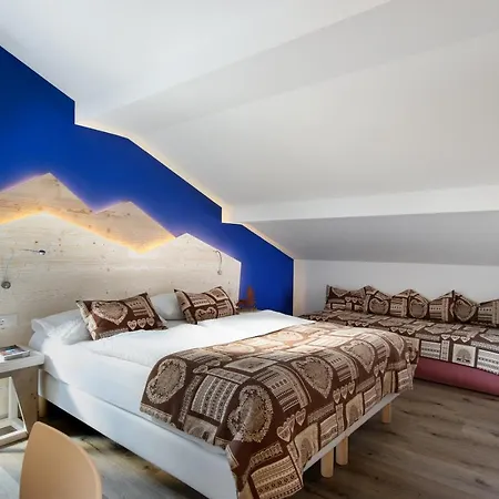 فندق Garni Roberta 3*