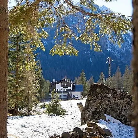 Hotel Garni Roberta 3*