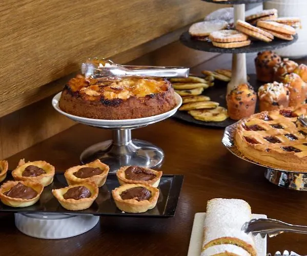 Hotel Garni Roberta 3*